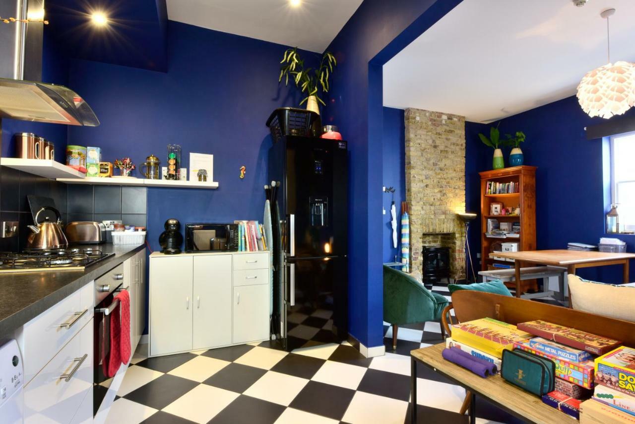 Artists Residency, Trinity Square, Holiday home