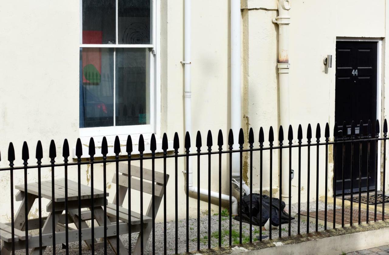 Artists Residency, Trinity Square, Holiday home