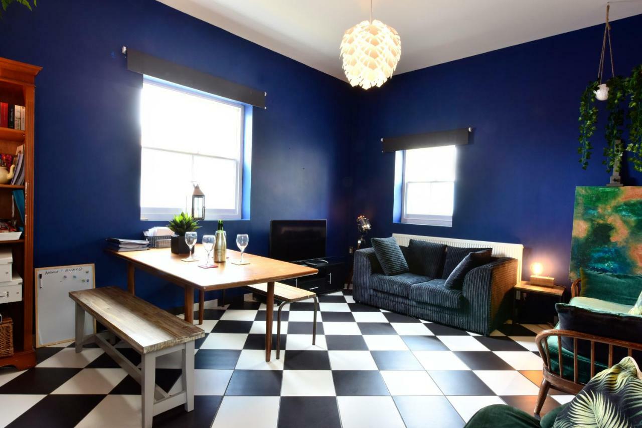 Holiday home Artists Residency, Trinity Square, Margate